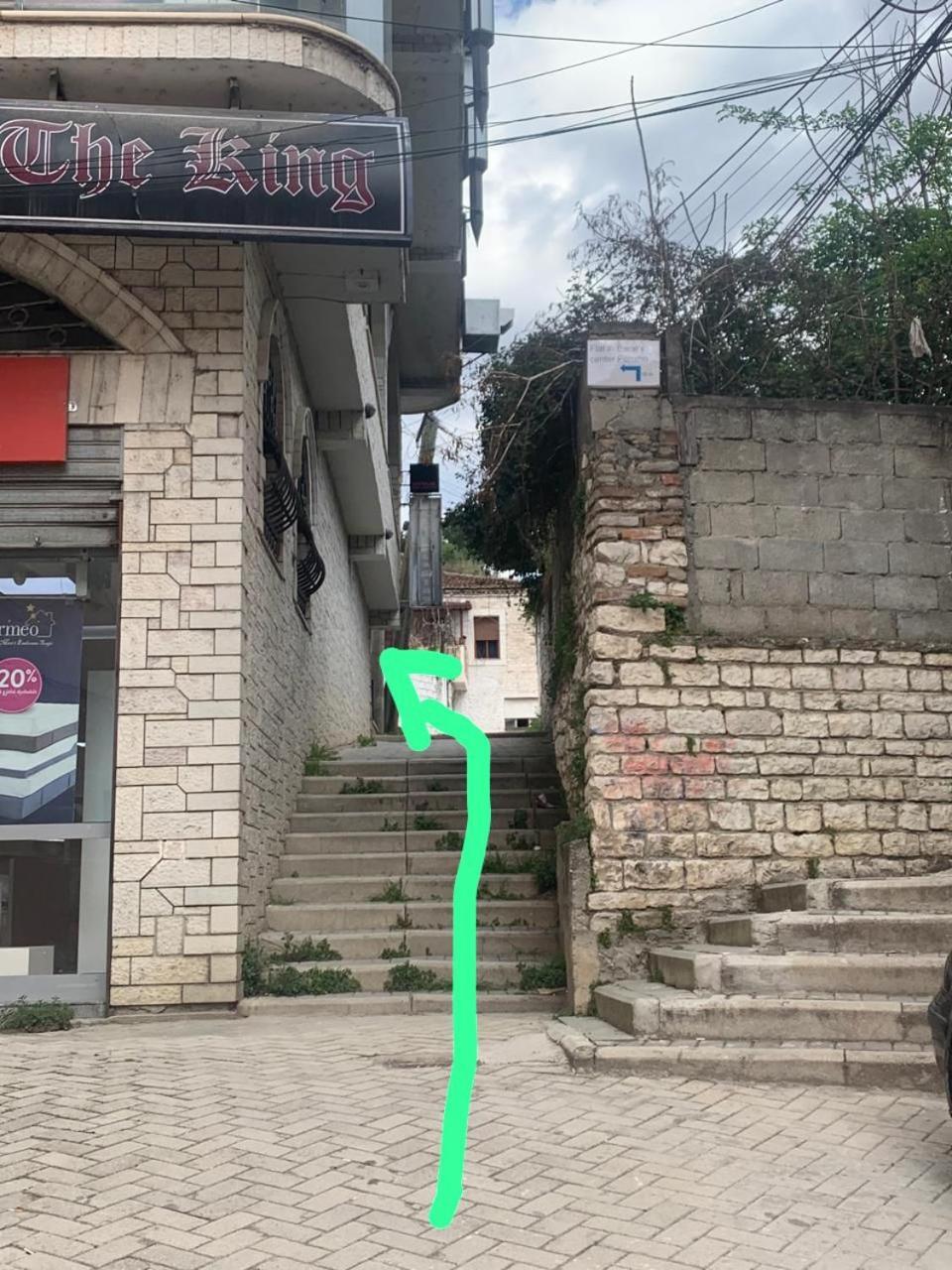 Ferienwohnung Flat In Berat'S Center Exterior foto