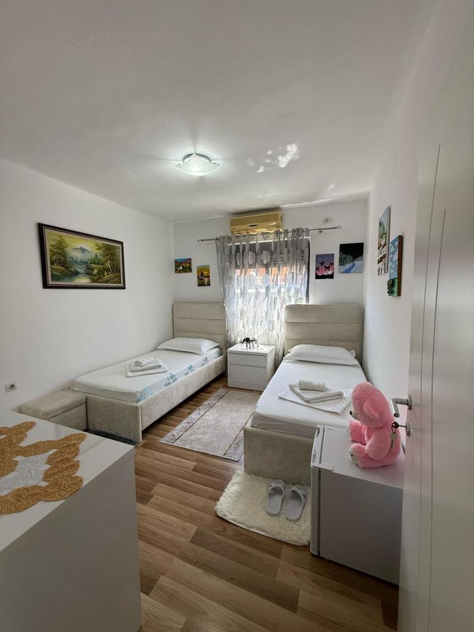 Ferienwohnung Flat In Berat'S Center Exterior foto